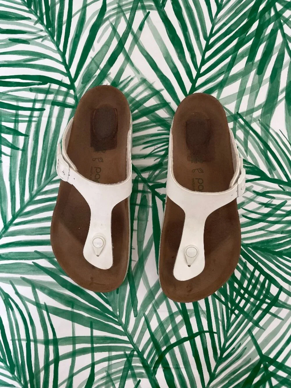 Papillio by Birkenstock Gizeh White Platform Sandals Women's Size 39 (US 8)